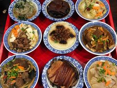 -蓝田九大碗民俗食府(蓝田店)