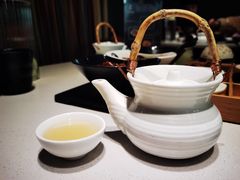 秘制牛骨清汤-新仙清汤牛腩(铜锣湾店)