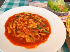 辣白菜炒五花肉-益百岁牛尾汤主题餐厅(辛庄街店)