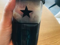 -星巴克臻选(上海合生汇1F店)