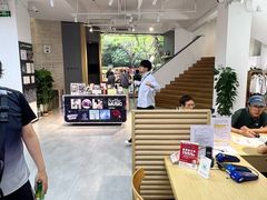 -Sony Store 索尼(上海淮海中路店)