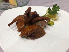 脆皮乳鸽-丰鲤楼•闽南茶楼(仟禧汇店)