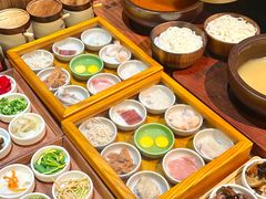 -良米山·云南野生菌过桥米线(上海首店)