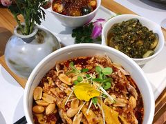 小坐秘制土鸡-云里小坐·小院里·团建·宴请·下午茶(三圣乡店)