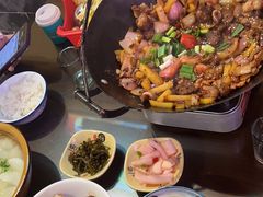 -富正毅三下锅·湘西韵味(天门山索道店)