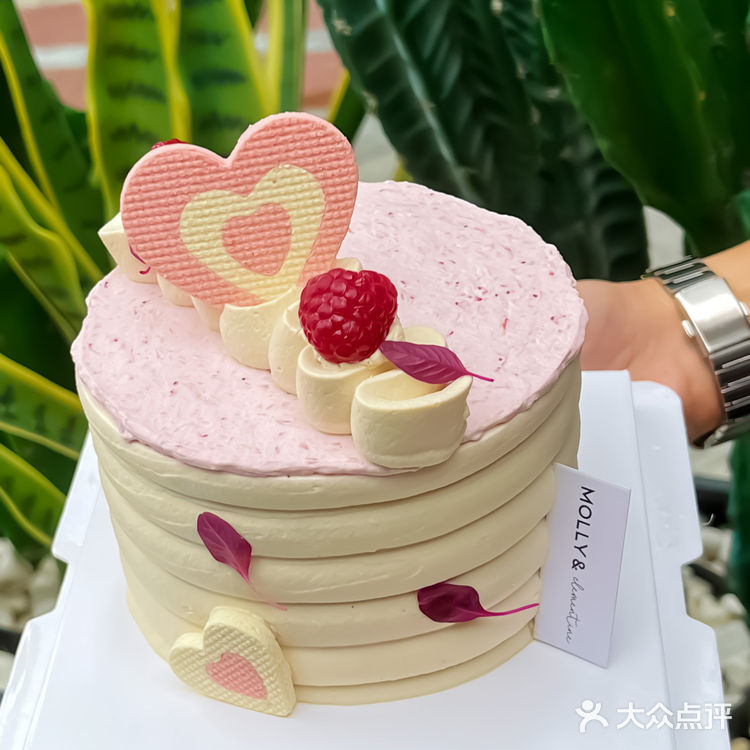 下午茶的仪式感，你和蛋糕🍰都要有！