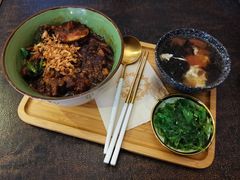 无敌卤肉饭-春风·有糖(崇宁路店)
