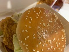 香辣鸡纵菌菌菇鸡腿双层堡-肯德基(宁波万达店)