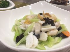 -聚春园自助餐厅(东街口店)