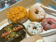 -Caidie Bakery采蝶轩(百越店)