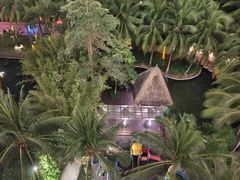 -三亚湾海居铂尔曼度假酒店