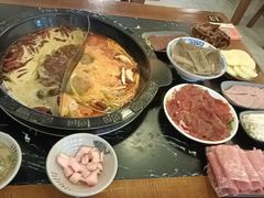 -重庆川渝肥妹火锅