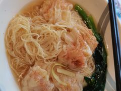 鲜虾云吞面-大头力茶餐厅(花都融创茂店)