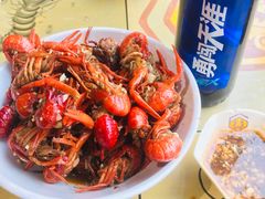 -琥珀老六龙虾(四里河店)