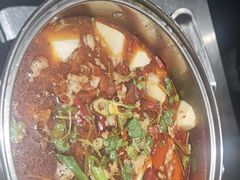-马路牙子烧烤馄饨酒馆(望京店)