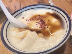 -云阿蛮云南生烫牛肉米线(奉贤路店)