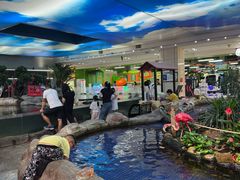 -鸿通城购物中心