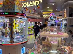 -反斗乐园π·电玩·高空拓展·蹦床(龙华天虹店)