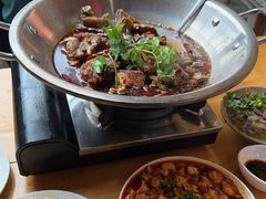 -大众跷脚牛肉馆·非遗传承单位(峨眉山店)