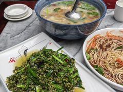 -蔼若春.传承三十年云南菜(金碧公园店)