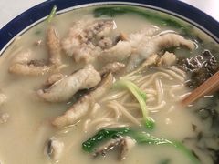 -明呈黄鱼面馆(斜土路店)