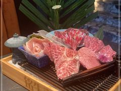 -铭牛烧肉·和牛海鲜自助(高新月牙湖店)