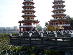 -龙虎塔