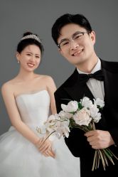 -雪中彩影婚纱摄影·微光艺术中心