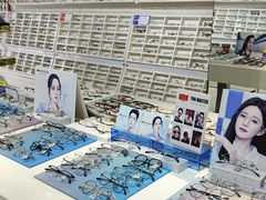 -诺柯视眼镜-蔡司依视路官方工厂店(淞南一店)