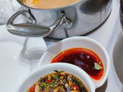 -红鼎豆捞·非遗鲍皇汤火锅(宝丰路店)