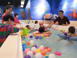 -欢乐悠游婴儿游泳(金碧花园店)