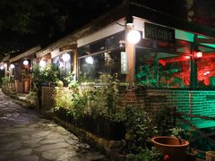 -北京水岸山吧度假村(雁栖镇店)
