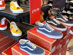 -伯肯黑德角名品折扣购物中心