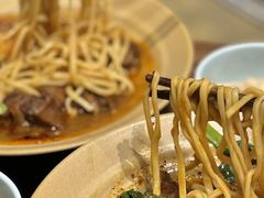 -方铲铲·成都板凳面(滨江银泰店)