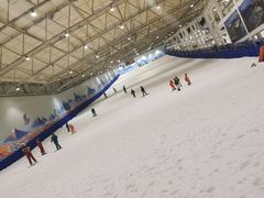-乔波室内滑雪场