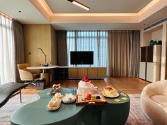 -深圳国际会展中心希尔顿酒店(前海华发冰雪世界店)