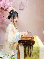 -一揽芳华汉服旗袍体验馆(拙政园店)