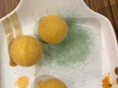 香芋薯球-阿香米线杭州西湖银泰文化广场餐厅
