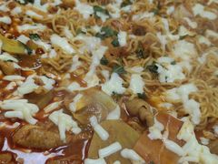 -亲昵春川鸡排(韩国美食街店)