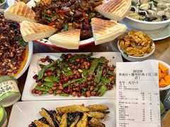 -鲁南仔·滕州炒鸡(经三路店)