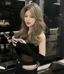 -丝语萱形象