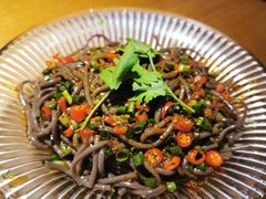 酸辣蕨根粉-谢蟹浓·肉蟹煲(新奥店)