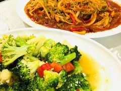 -欧提汗·新疆餐厅·清真(银都路店)