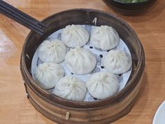 -莱莱小笼·乔艾