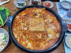 -高基五春川炒鸡排 韩国料理(威海总店)