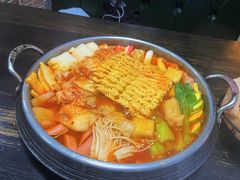 传统部队火锅-the frypan韩国炸鸡啤酒(五路居店)