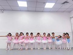 -小芳舞蹈团·少儿舞蹈·中国舞(龙江校区)