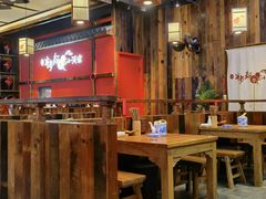 大堂-先启半步颠小酒馆(白麓里店)