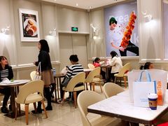 大堂-面包新语(龙湖·西宸天街店)