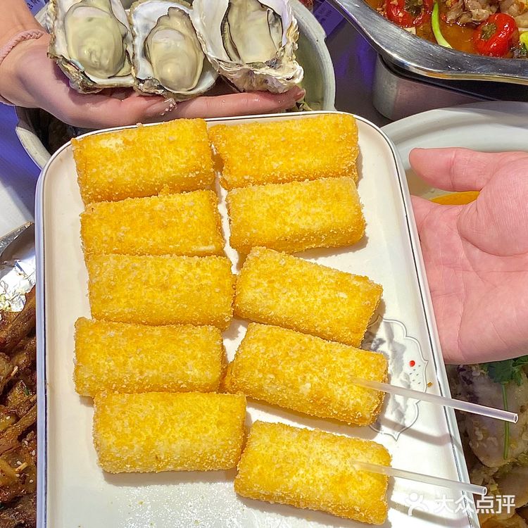 什么宝藏夜宵店啊，油炸冰淇淋好吃s了